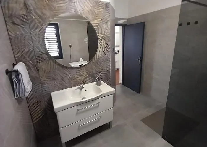 Krizman דירה זאדאר